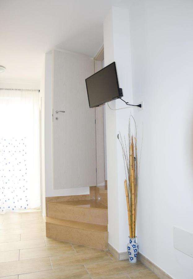 Ferienwohnung Casa Rodolovich Locazione Breve Polignano a Mare Exterior foto